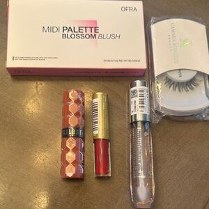 Brand new makeup bundle